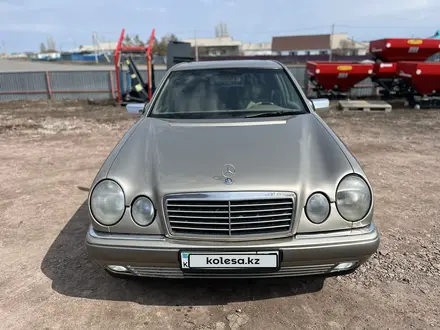 Mercedes-Benz E 280 1997 года за 3 800 000 тг. в Астана