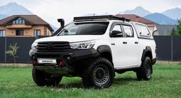 Toyota Hilux 2017 года за 35 000 000 тг. в Алматы