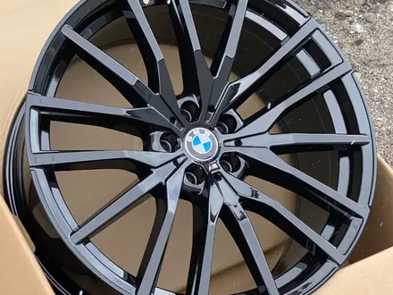 Оригинальный комплект bmw за 600 000 тг. в Астана