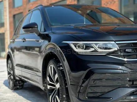 Volkswagen Tiguan 2021 года за 20 550 000 тг. в Алматы – фото 24