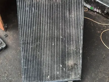Радиатор кондиционера Пассат Б5 + за 17 000 тг. в Алматы – фото 2