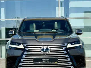 Lexus LX 600