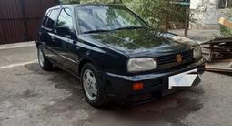 Volkswagen Golf 1996 годаүшін3 000 000 тг. в Астана