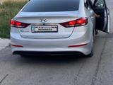 Hyundai Elantra 2018 годаүшін7 200 000 тг. в Сарыагаш