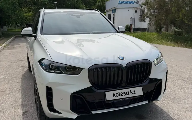 BMW X5 2025 года за 60 700 000 тг. в Тараз