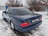 Mercedes-Benz E 230 1998 годаүшін2 700 000 тг. в Атырау – фото 4