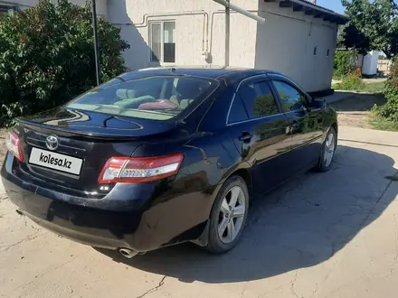 Toyota Camry 2011 года за 6 500 000 тг. в Атырау – фото 5