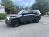 Toyota Sequoia 2023 года за 58 000 000 тг. в Караганда – фото 3