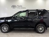 Toyota Land Cruiser Prado 2018 годаfor25 000 000 тг. в Астана – фото 3