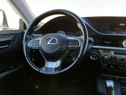 Lexus ES 300h 2017 года за 15 500 000 тг. в Астана – фото 10