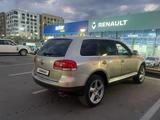 Volkswagen Touareg 2004 годаfor3 300 000 тг. в Алматы – фото 2