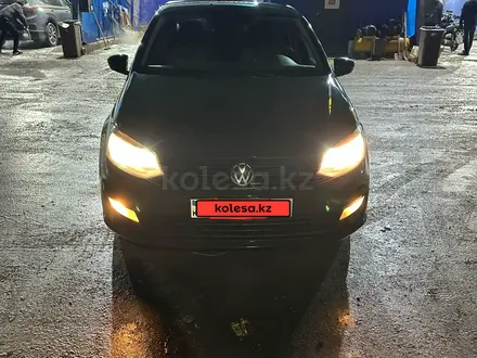 Volkswagen Polo 2014 года за 5 000 000 тг. в Атырау – фото 3