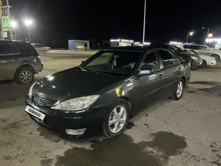 Toyota Camry 2001 года за 3 500 000 тг. в Актобе