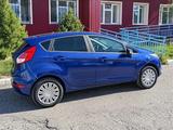 Ford Fiesta 2015 года за 3 800 000 тг. в Усть-Каменогорск – фото 2