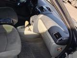 Renault Clio 2004 года за 1 800 000 тг. в Актобе – фото 5