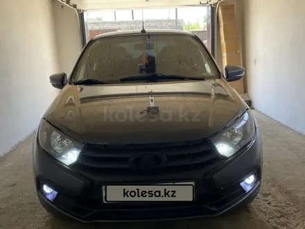 ВАЗ (Lada) Granta 2190 2020 года за 4 000 000 тг. в Семей – фото 2