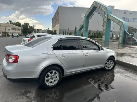 Volkswagen Jetta 2006 года за 4 000 000 тг. в Тараз – фото 4