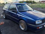 Volkswagen Golf 1993 годаүшін1 500 000 тг. в Экибастуз