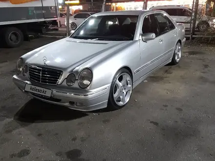 Mercedes-Benz E 280 2000 года за 5 800 000 тг. в Алматы – фото 11