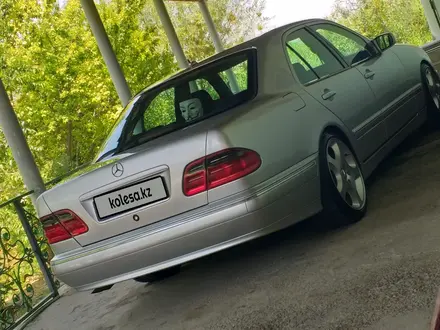 Mercedes-Benz E 280 2000 года за 5 800 000 тг. в Алматы – фото 15