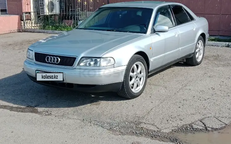 Audi A8 1995 годаfor2 200 000 тг. в Экибастуз