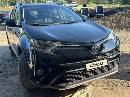 Toyota RAV4 2018 года за 10 000 000 тг. в Кульсары