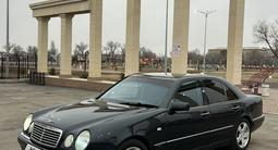 Mercedes-Benz E 320 1997 годаfor3 600 000 тг. в Шу
