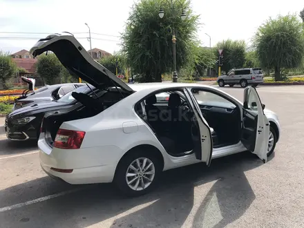 Skoda Octavia 2014 года за 5 400 000 тг. в Алматы – фото 18