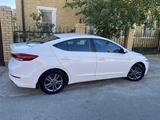 Hyundai Elantra 2018 года за 8 200 000 тг. в Атырау – фото 3