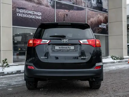 Toyota RAV4 2015 года за 9 900 000 тг. в Астана – фото 5