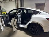 Tesla Model Y 2022 года за 14 900 000 тг. в Алматы – фото 4
