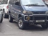 Mitsubishi Delica 1995 годаfor2 100 000 тг. в Алматы