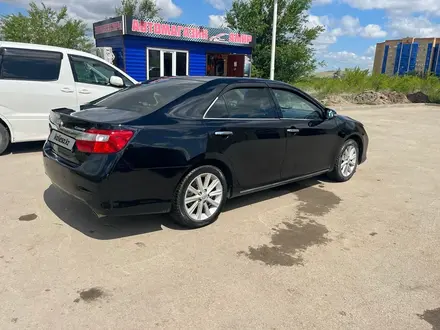 Toyota Camry 2013 года за 8 500 000 тг. в Актобе – фото 3