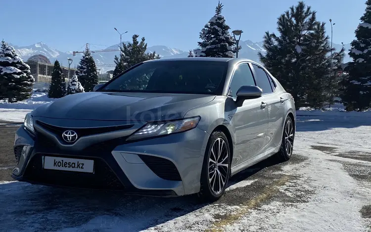 Toyota Camry 2018 годаfor11 200 000 тг. в Алматы