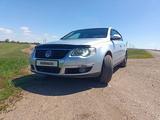 Volkswagen Passat 2007 годаүшін4 400 000 тг. в Атбасар