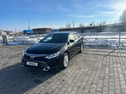 Toyota Camry 2014 года за 12 500 000 тг. в Семей