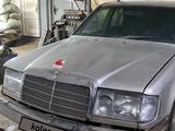 Mercedes-Benz E 200 1989 года за 500 000 тг. в Астана – фото 2