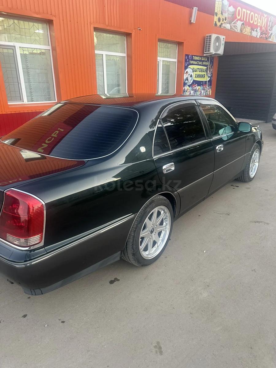 Toyota Crown Majesta 2000 г.