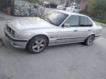 BMW 520 1992 года за 2 000 000 тг. в Шымкент – фото 18