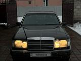 Mercedes-Benz E 230 1990 года за 1 600 000 тг. в Алматы