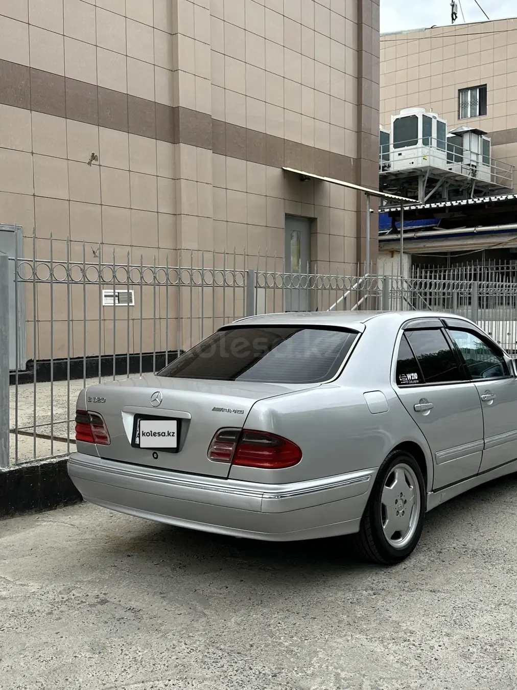 Mercedes-Benz E-Class, 1999