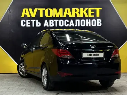 Hyundai Accent 2015 года за 5 950 000 тг. в Актау – фото 3