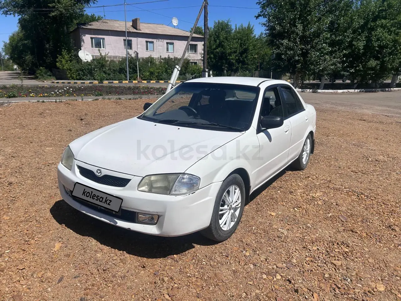 Mazda Familia, 2000