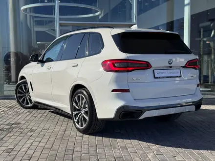 BMW X5 2019 года за 34 000 000 тг. в Алматы – фото 4