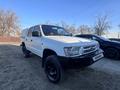 Toyota Hilux 2000 года за 2 000 000 тг. в Атырау – фото 2