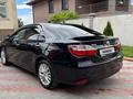 Toyota Camry 2014 года за 9 500 000 тг. в Актобе