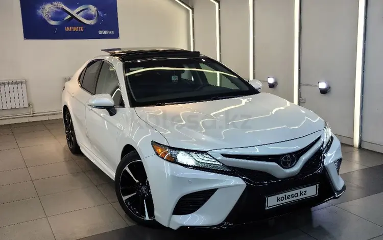 Toyota Camry 2019 года за 15 700 000 тг. в Алматы