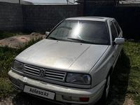 Volkswagen Vento 1994 года за 1 100 000 тг. в Шымкент