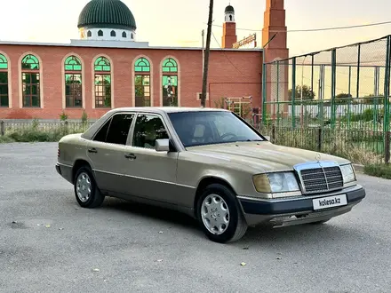 Mercedes-Benz E 220 1993 года за 1 500 000 тг. в Туркестан – фото 3