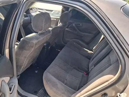Toyota Camry 1999 года за 2 500 000 тг. в Шымкент – фото 3